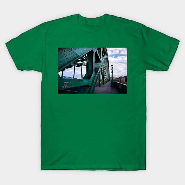 The Tyne Bridge T-Shirt by Violaman